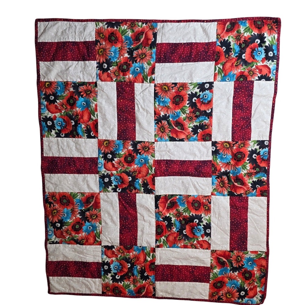 Heritage Springs Handmade Floral Patchwork Quilt Red White Blue Poppy 43x35‎ W1